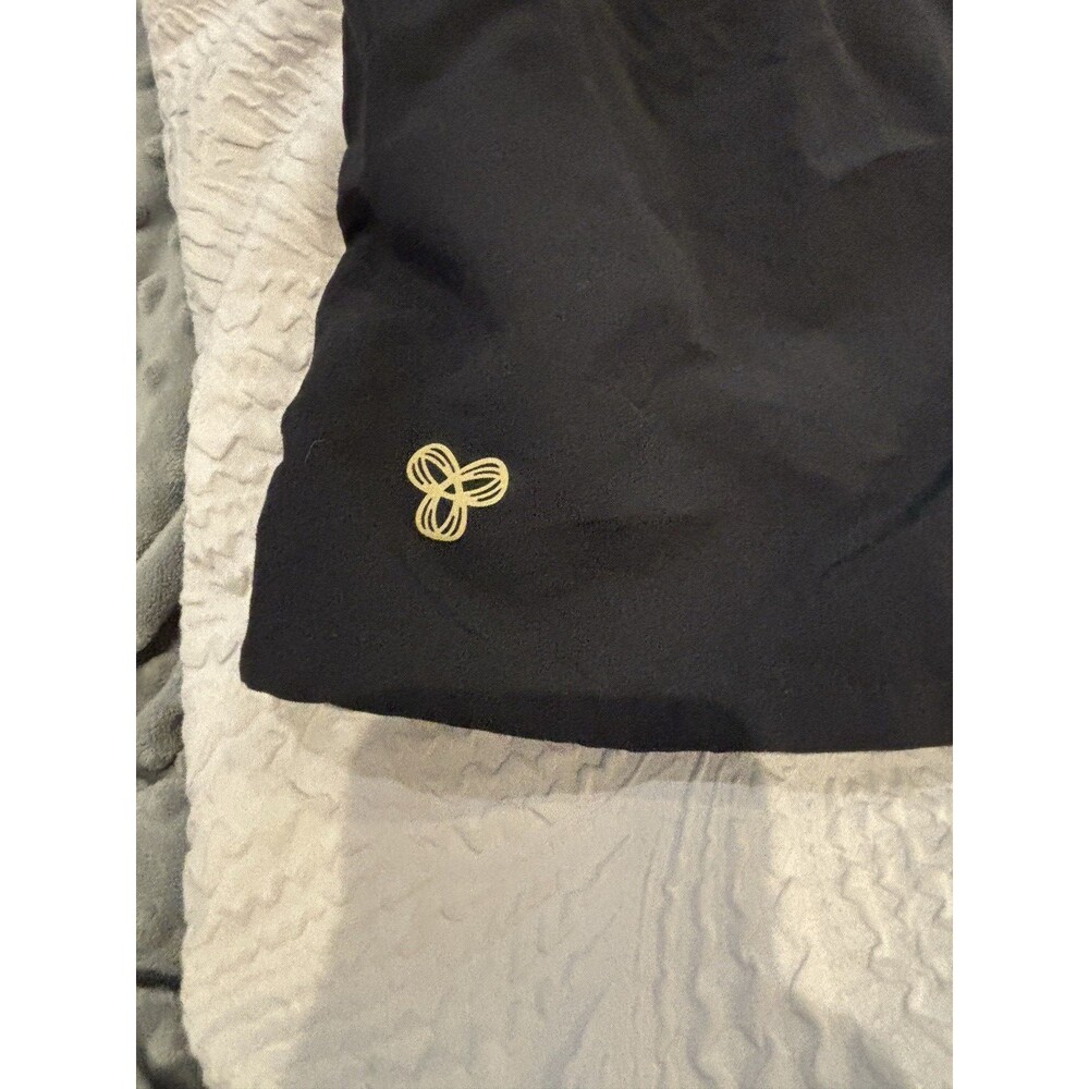Aritzia Golden Black Lightweight Drawstring Pull-On Shorts Women’s 2XS